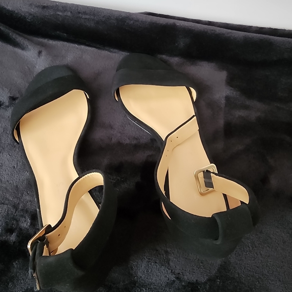 Talbots Elegant Black Sandals for Women - Picture 3 of 8